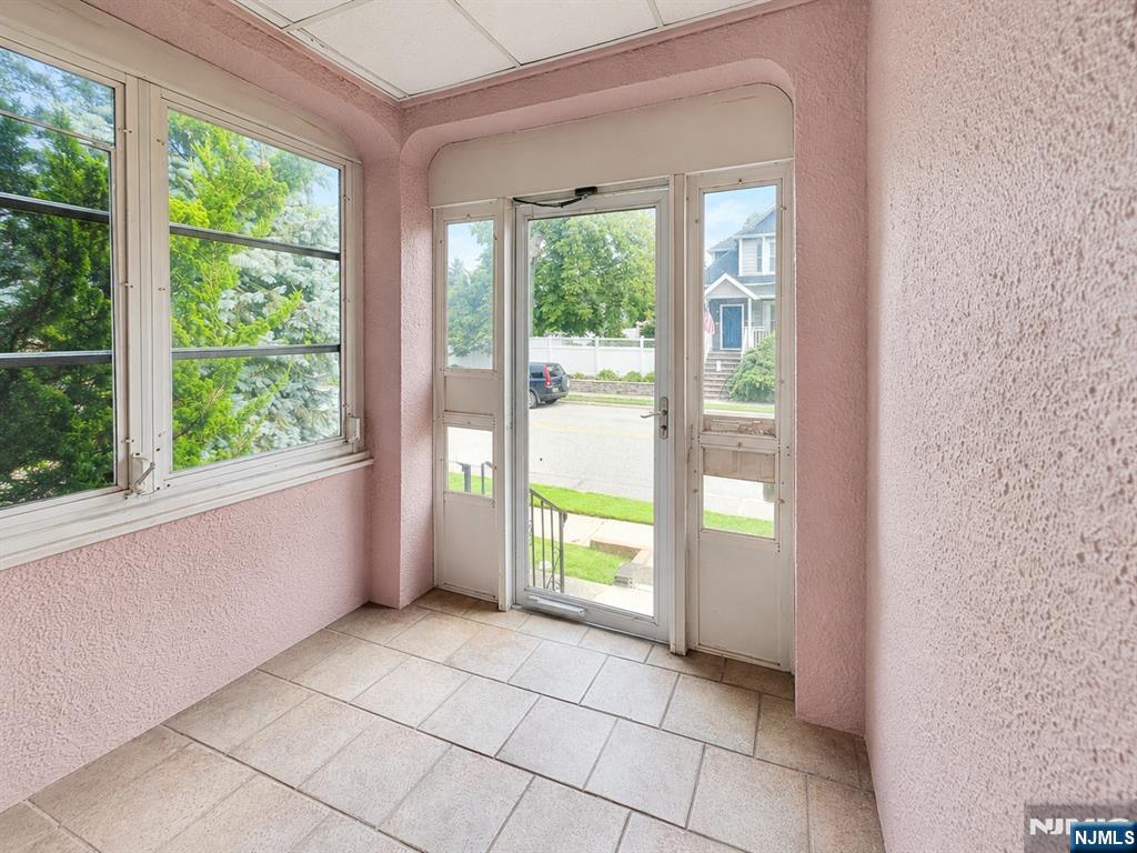 72 Rosedale Avenue Property Photo 10