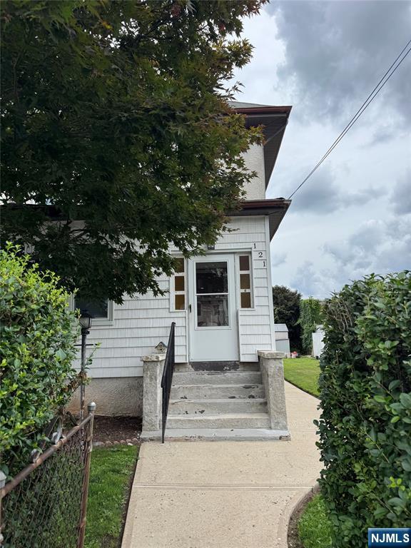 121 Humboldt Street Property Photo 1
