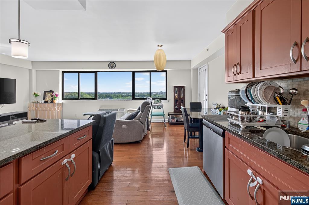 60 Parkway Drive 10C Property Photo 1
