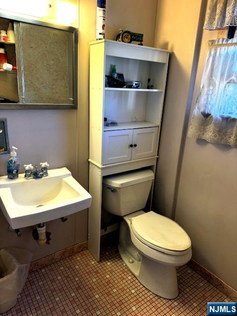 166 E 3rd Street Property Photo 7