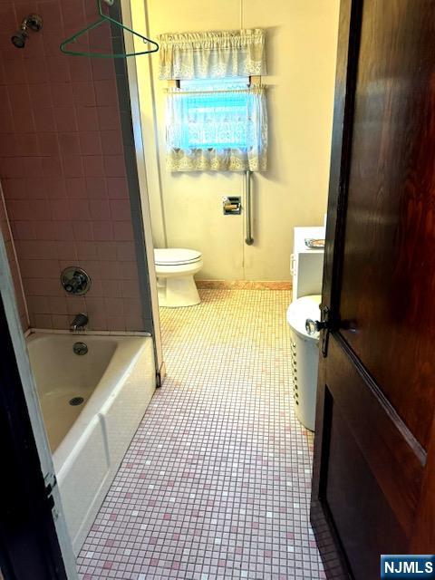 166 E 3rd Street Property Photo 8