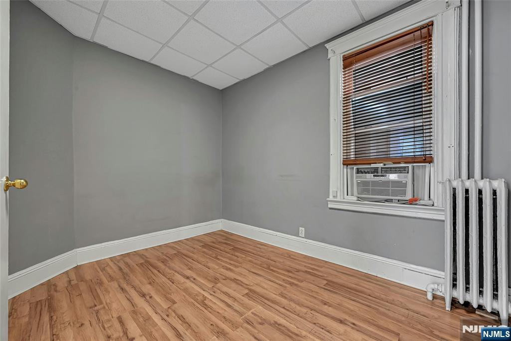 349 Undercliff Avenue Property Photo 4