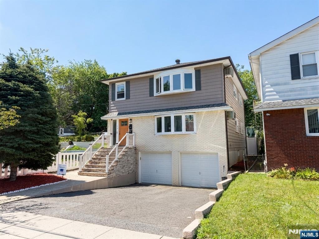 15 Wallace Street Property Photo 2