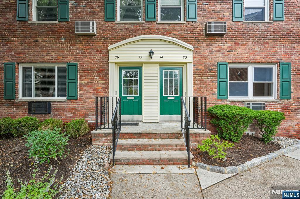 79 Roseland Avenue 73 Property Photo 1
