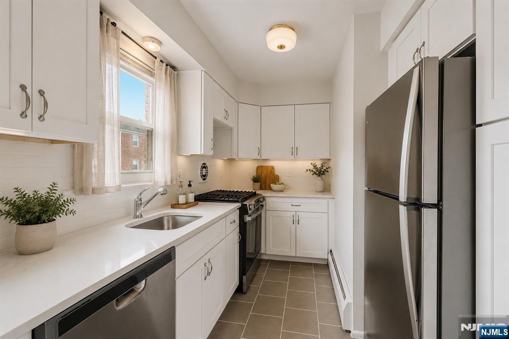 79 Roseland Avenue 73 Property Photo 4