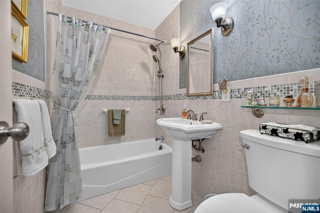 2100 Linwood Avenue 19b Property Photo 11