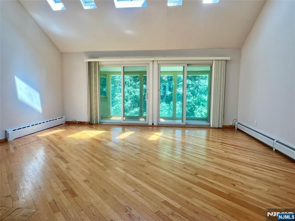 2240 Jones Road Property Photo 4