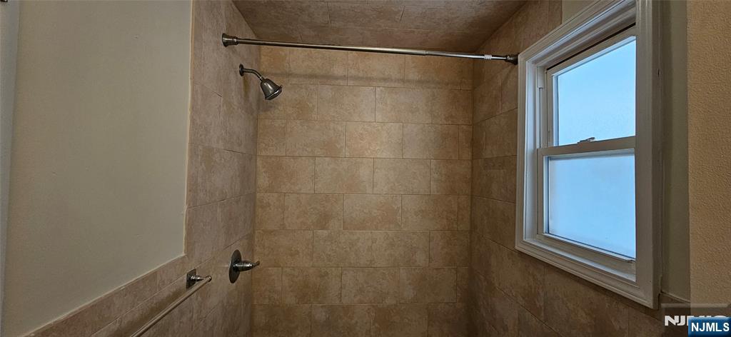 780 6th Street 1 Property Photo 15