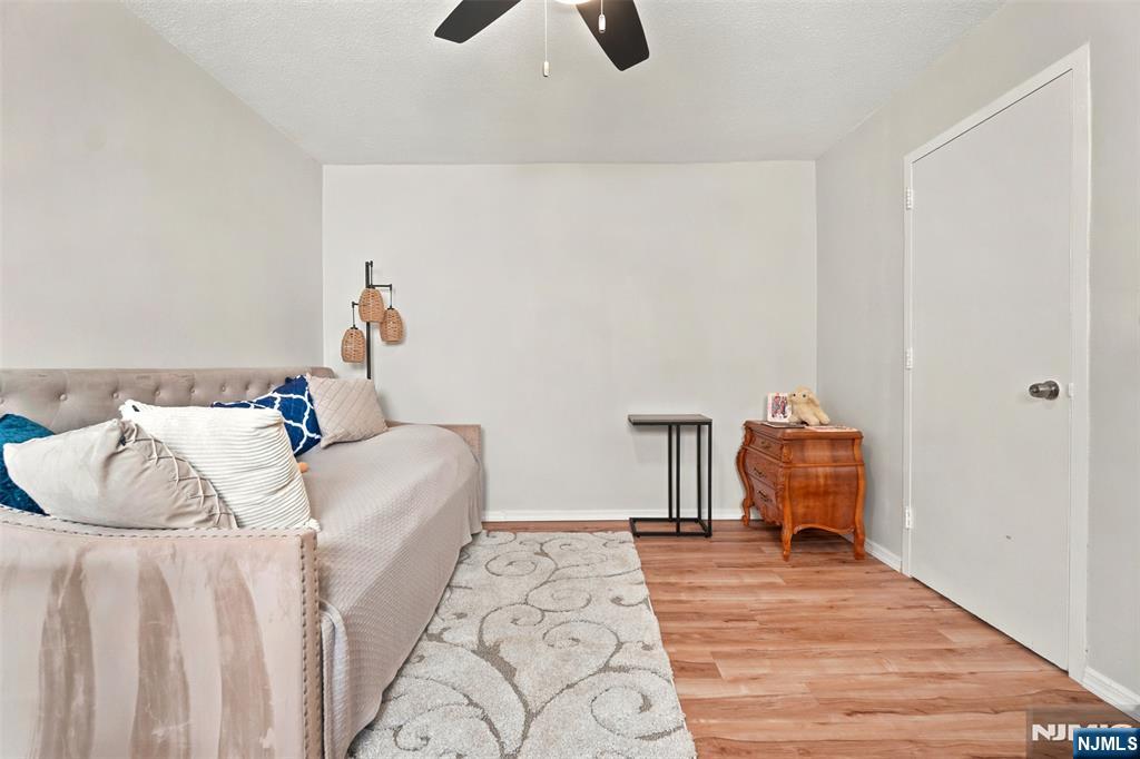 208 Anderson Street N6b Property Photo 25