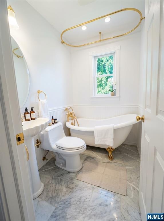 41 Circle Drive Property Photo 8