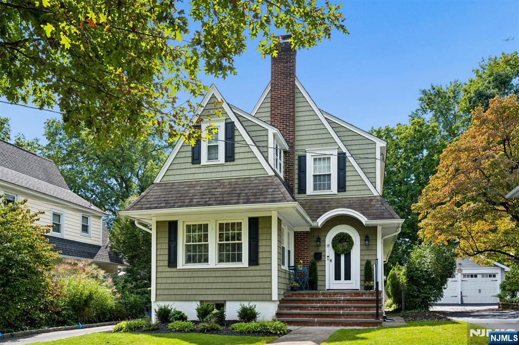 19 Fairview Avenue Property Photo 1