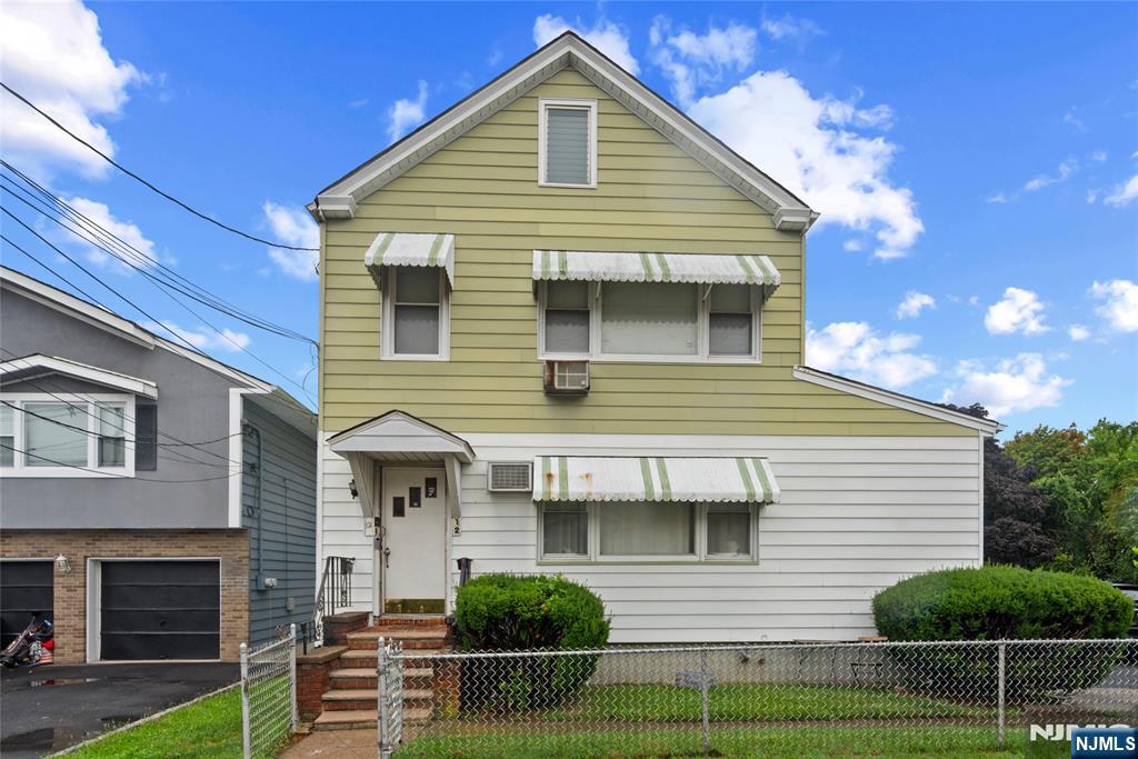12 Boyd Street Property Photo 1
