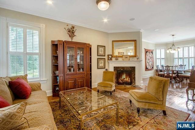 89 Dwight Place Property Photo 13