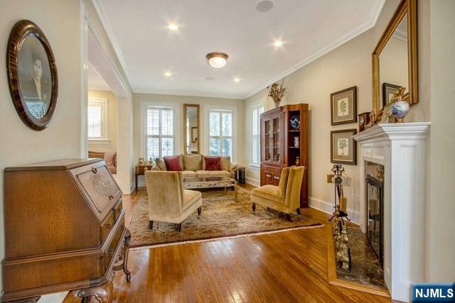 89 Dwight Place Property Photo 15