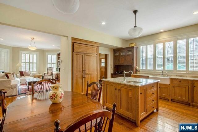 89 Dwight Place Property Photo 24