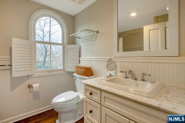 89 Dwight Place Property Photo 30