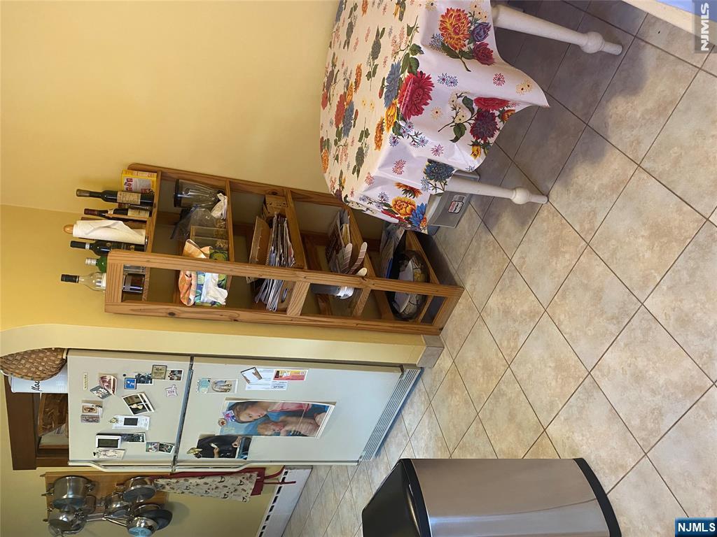 253 Merrison Street Property Photo 7
