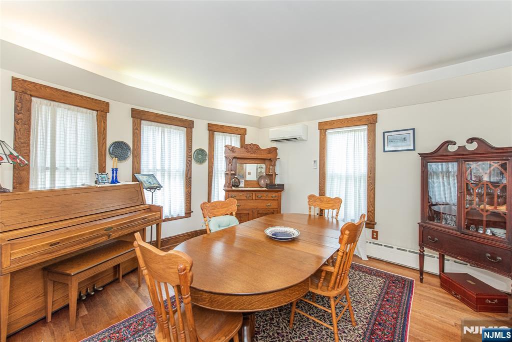 253 Merrison Street Property Photo 9