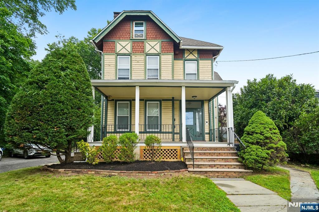 70 Elm Street Property Photo 1