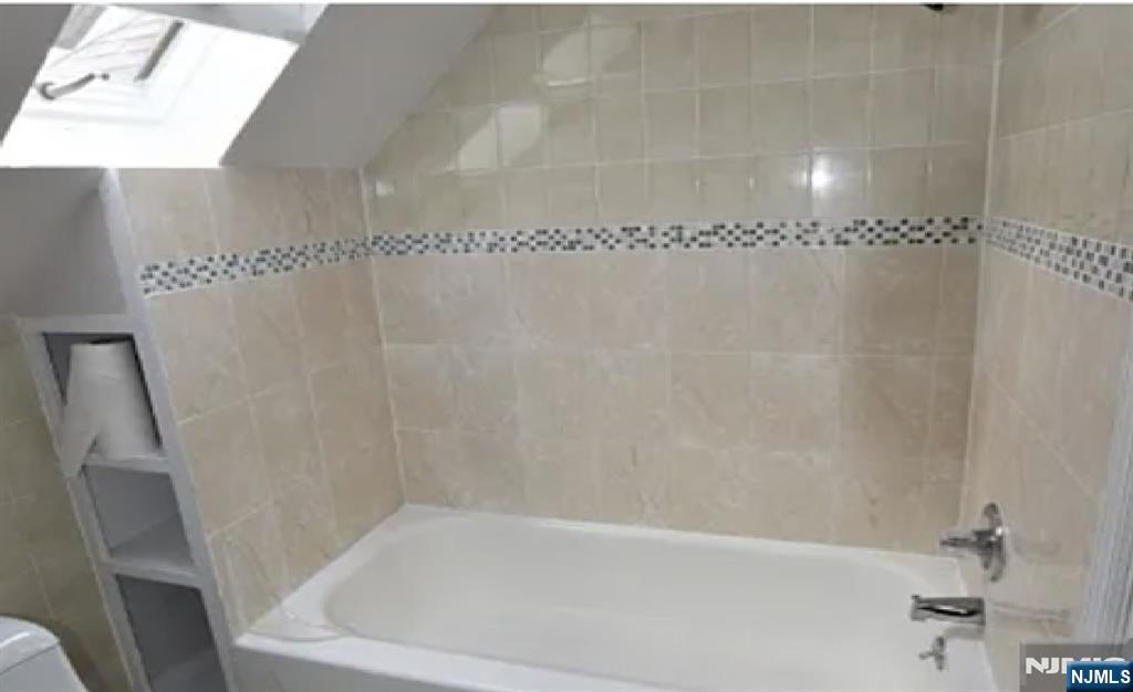 70 Elm Street Property Photo 32