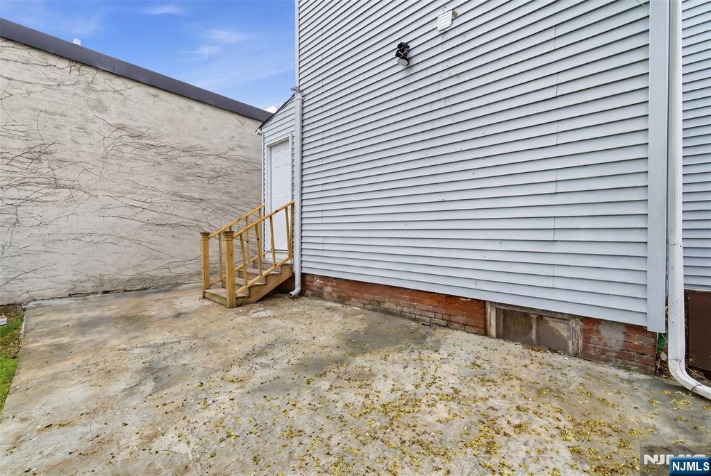287 Crooks Avenue Property Photo 26