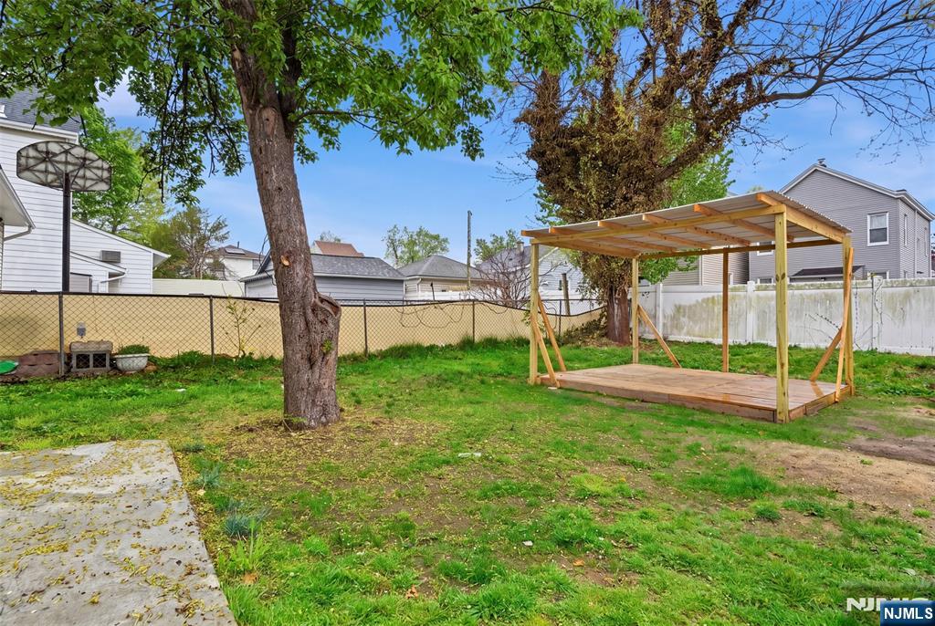287 Crooks Avenue Property Photo 27