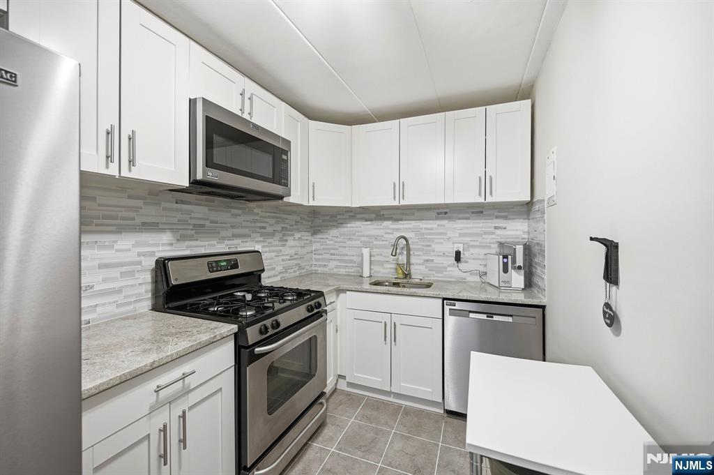 25 Jefferson Street 2f Property Photo 20