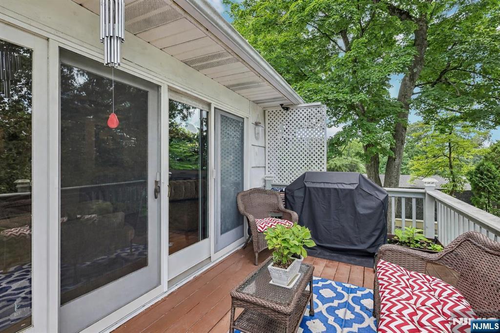 695 Berdan Avenue Property Photo 12