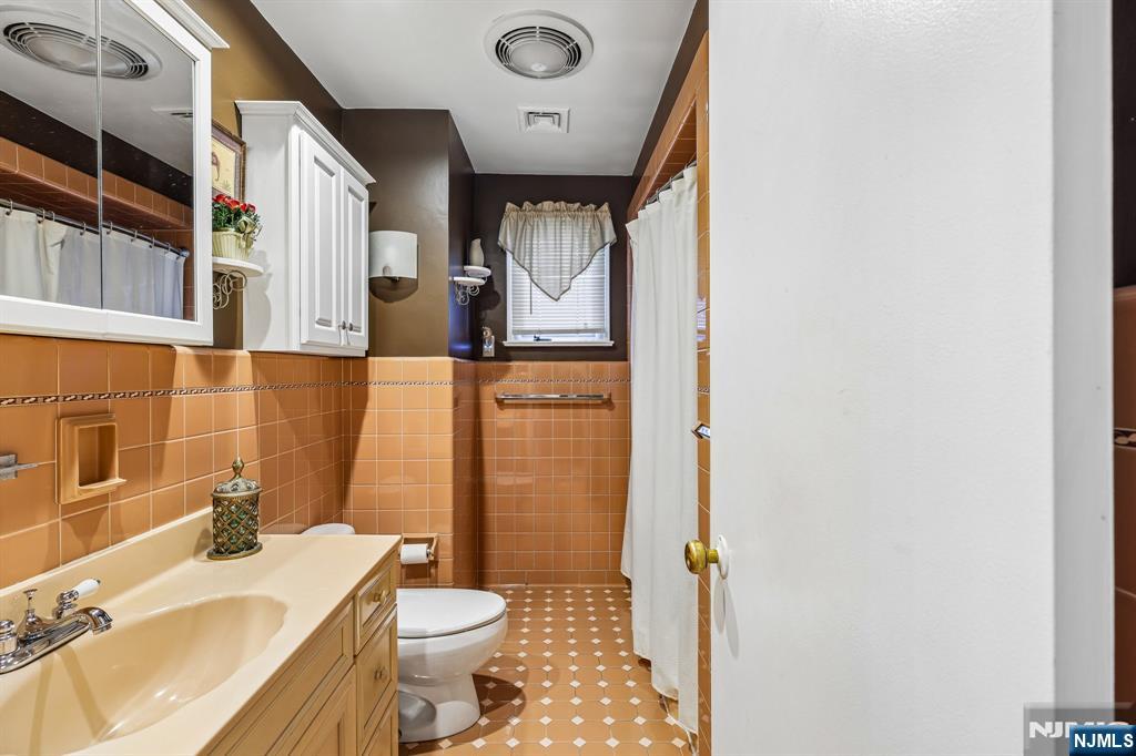 695 Berdan Avenue Property Photo 14