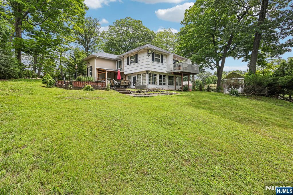 695 Berdan Avenue Property Photo 21