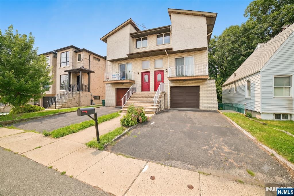1221 15th Street Property Photo 1