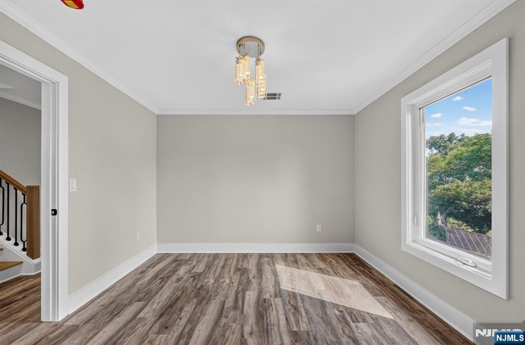 163b Kipp Avenue Property Photo 28