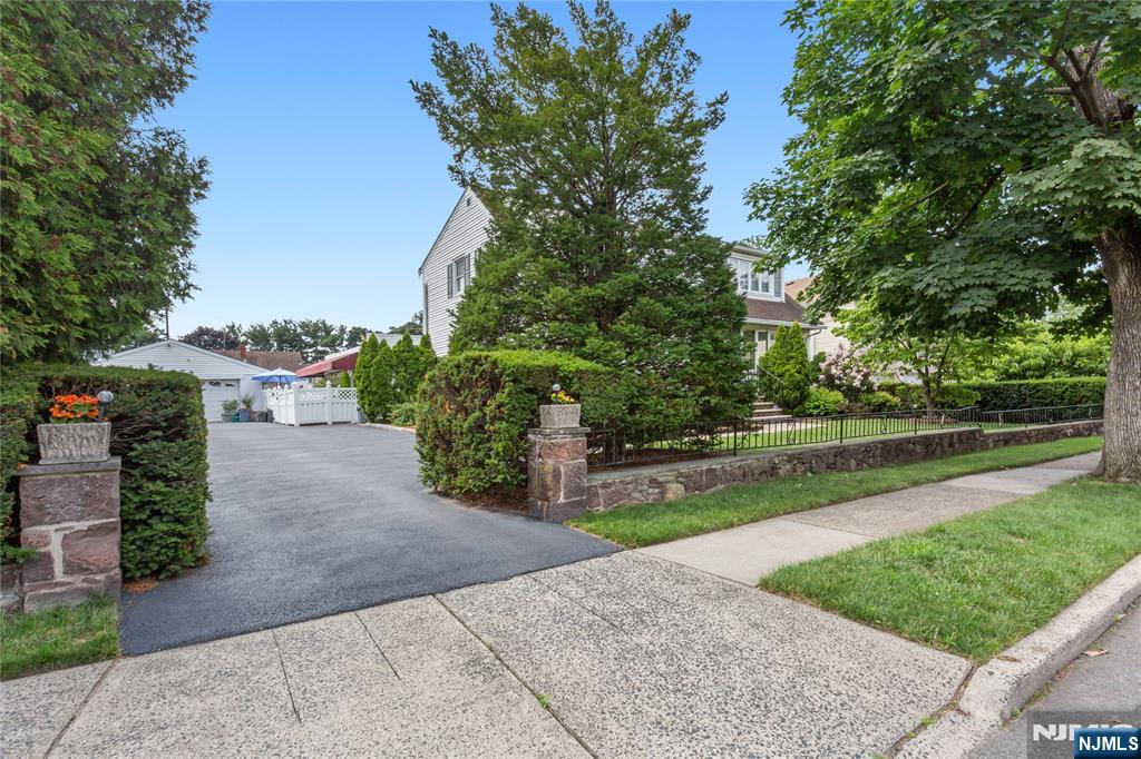 2 Martha Avenue Property Photo 2