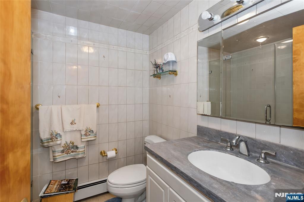 2 Martha Avenue Property Photo 23