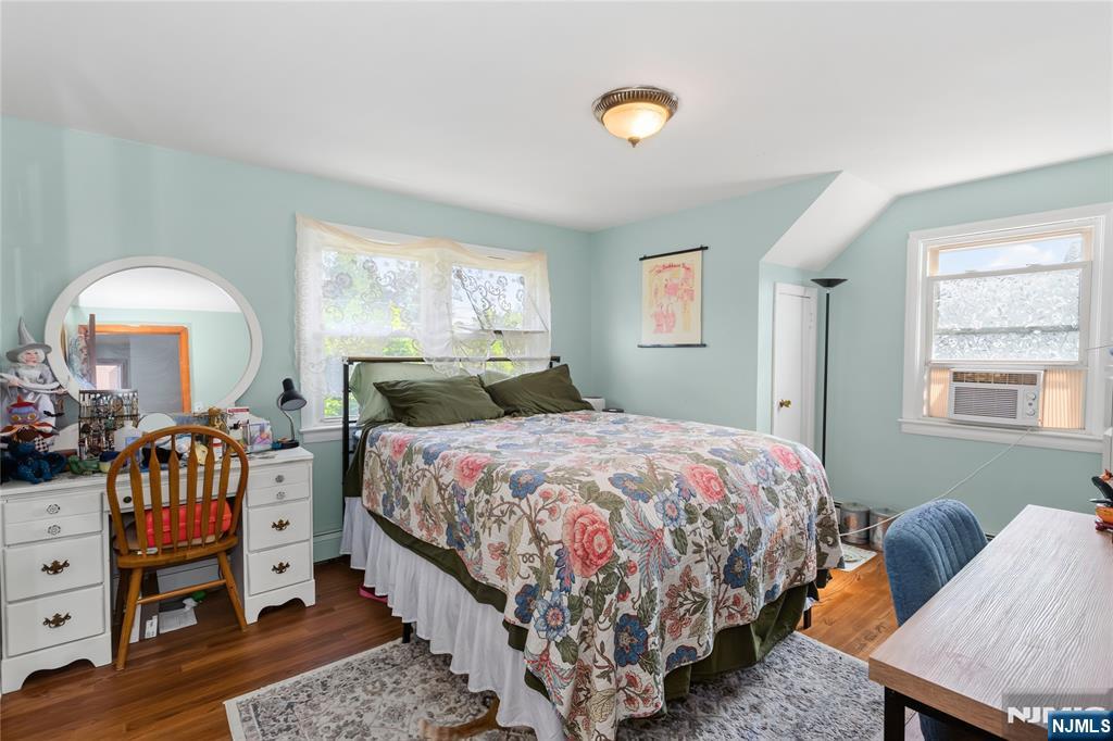 2 Martha Avenue Property Photo 31