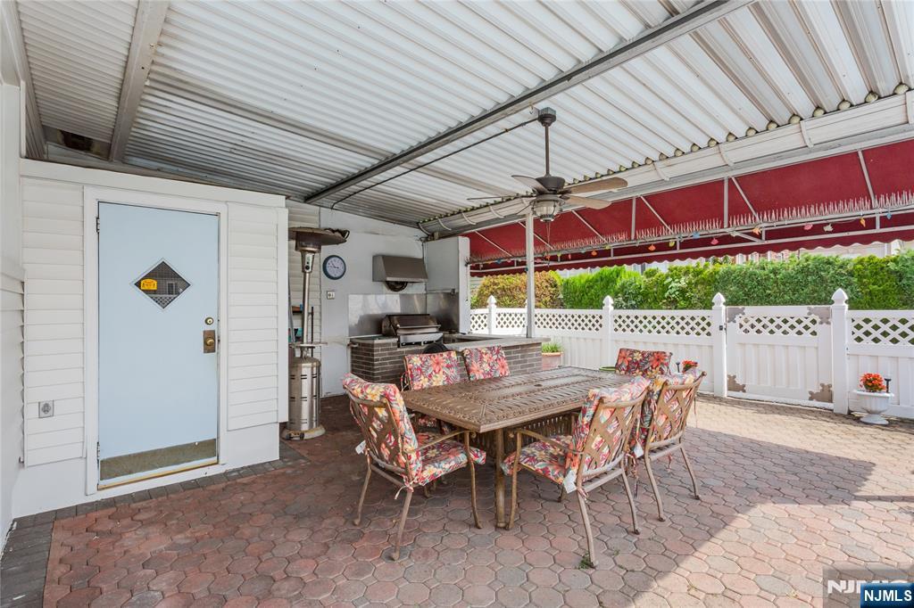 2 Martha Avenue Property Photo 49