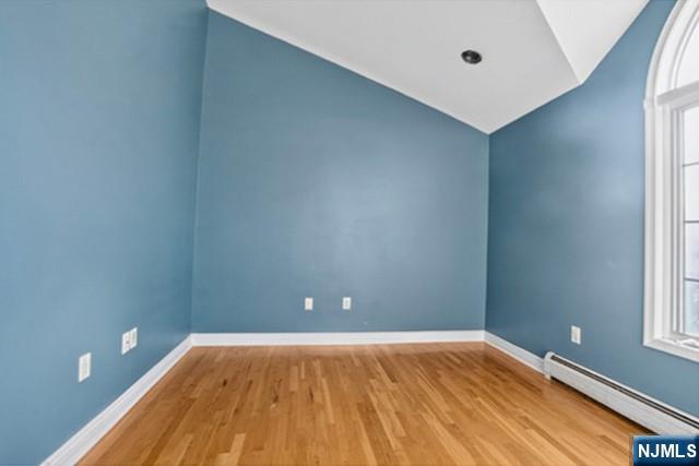 23 Hackensack Avenue Property Photo 19