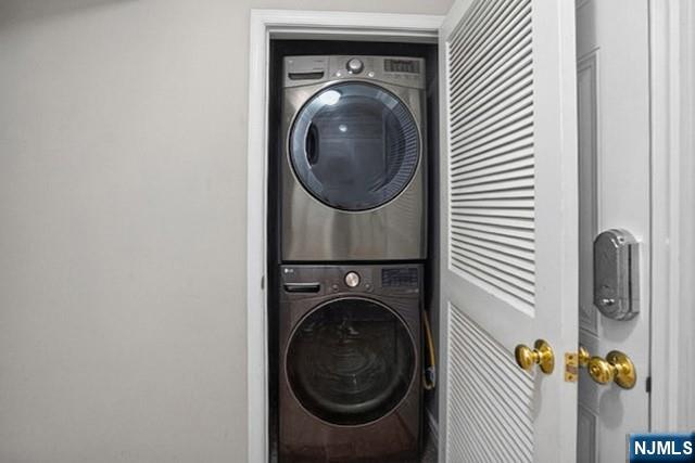 23 Hackensack Avenue Property Photo 28