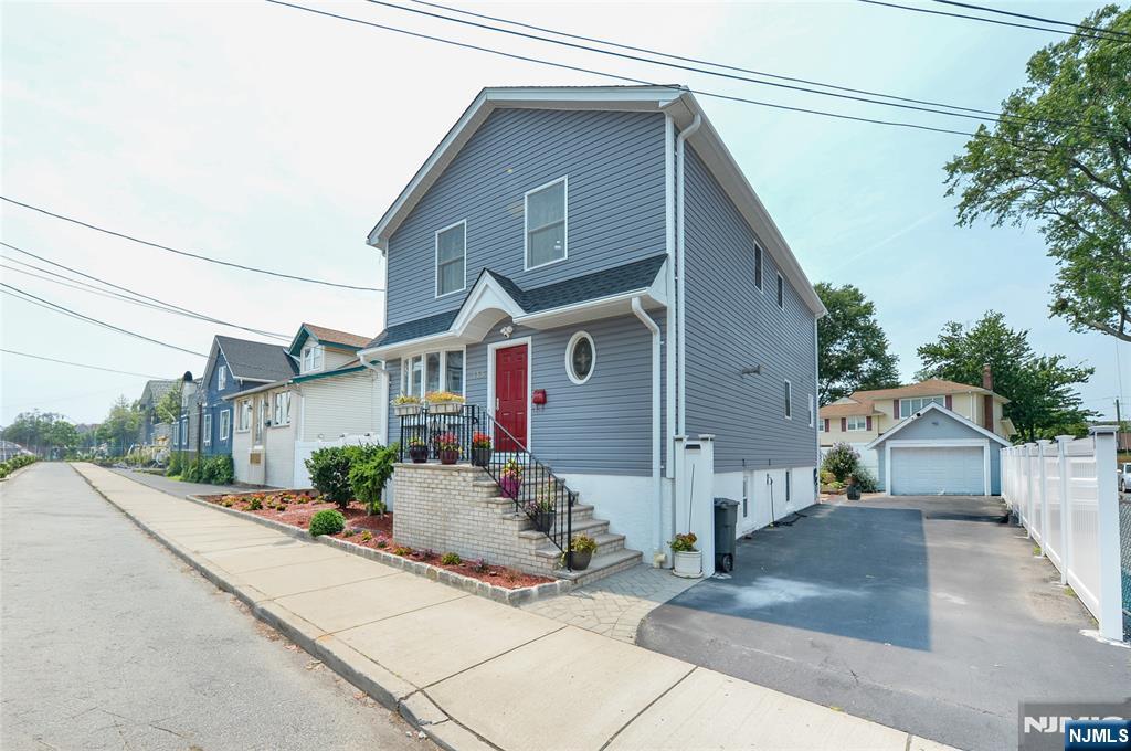 115 Marshall Avenue Property Photo 1