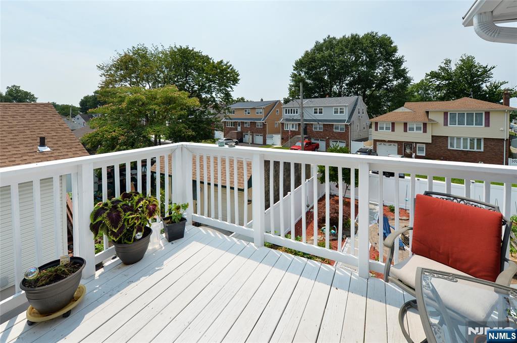115 Marshall Avenue Property Photo 18