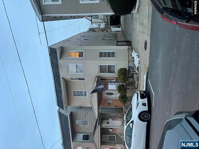 98 Devon Terrace Property Photo 2