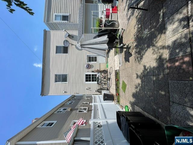 98 Devon Terrace Property Photo 9