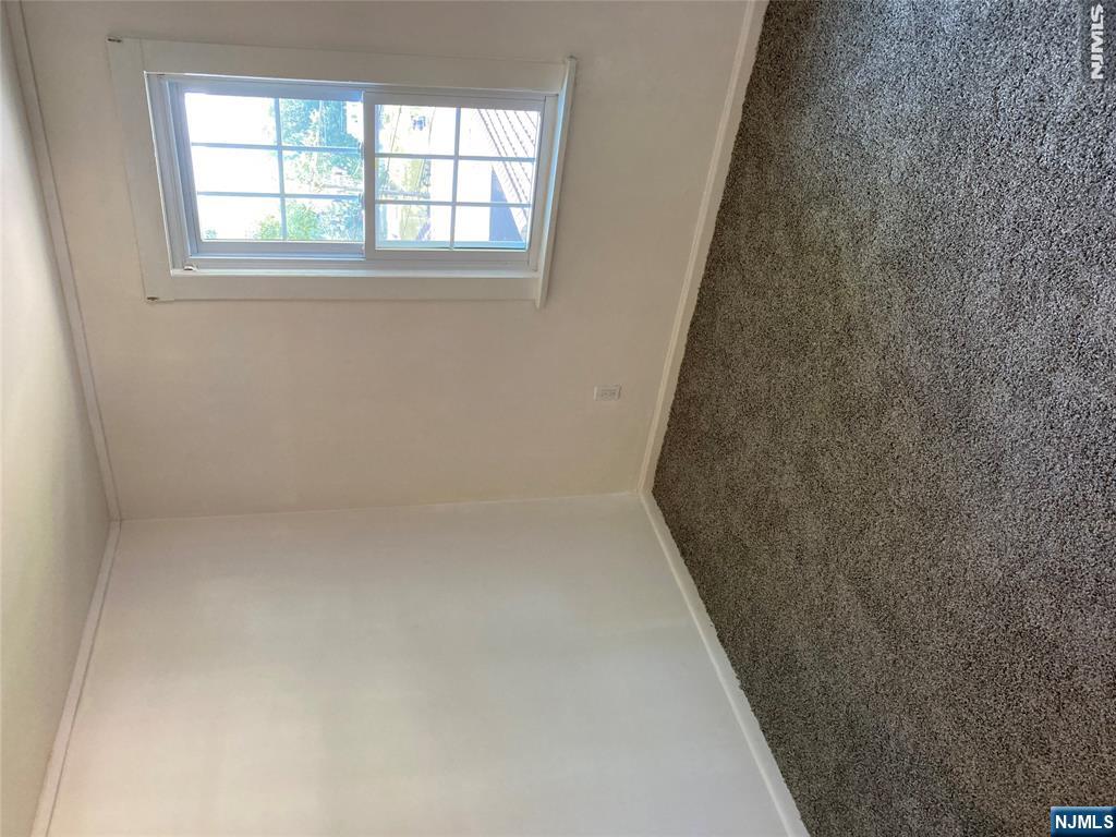 52 Sterling Road Property Photo 29