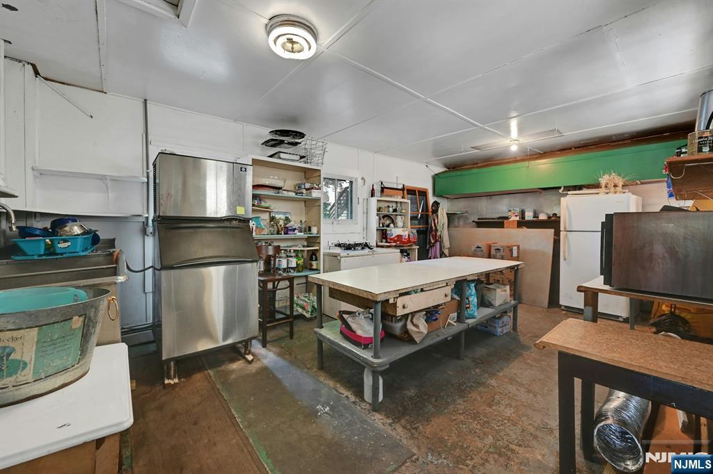 52 Sterling Road Property Photo 38