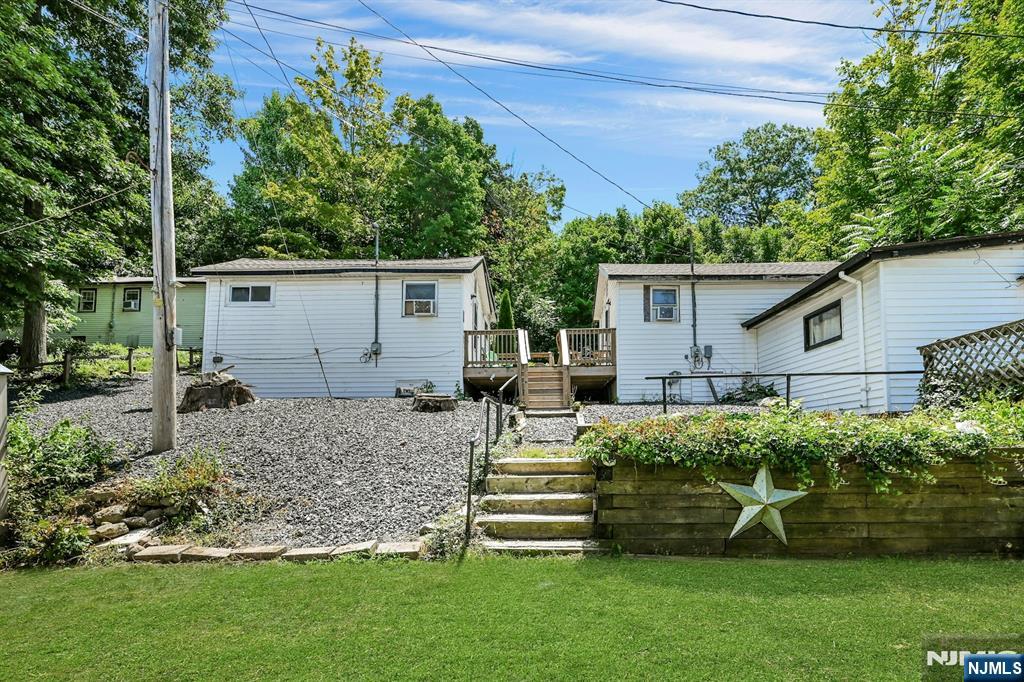 52 Sterling Road Property Photo 42