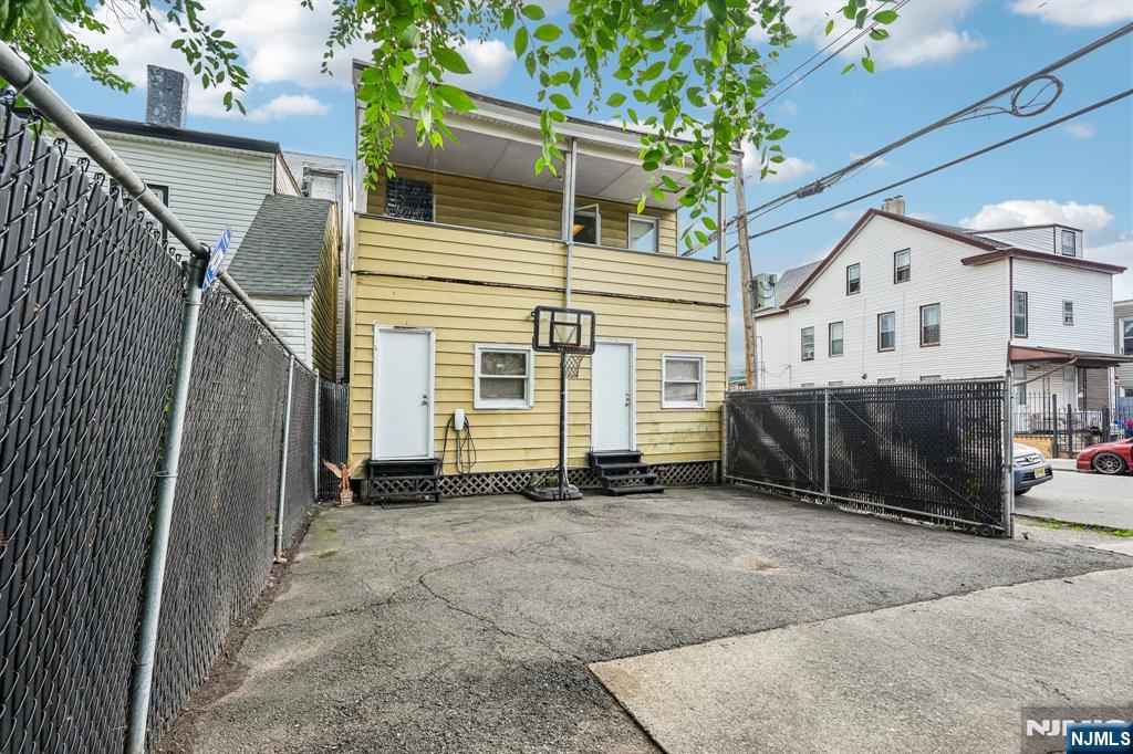 174 Jasper Street Property Photo 28