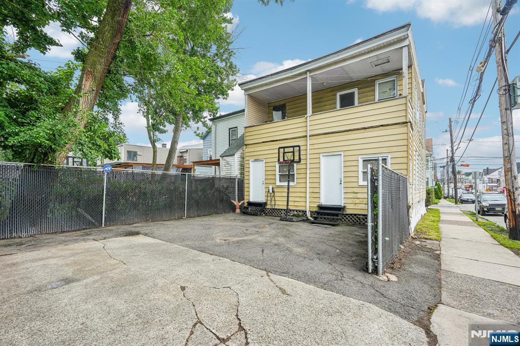 174 Jasper Street Property Photo 30