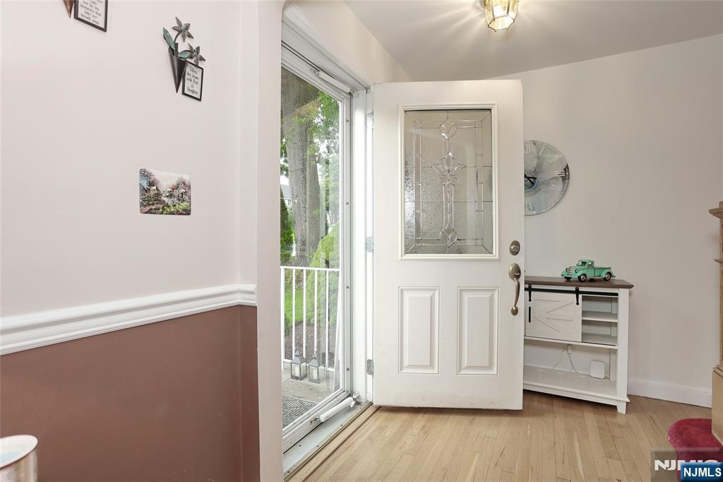 137 Manhattan Avenue Property Photo 4