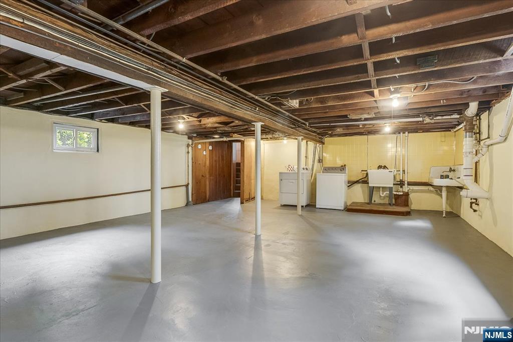 189 Mineral Spring Property Photo 25