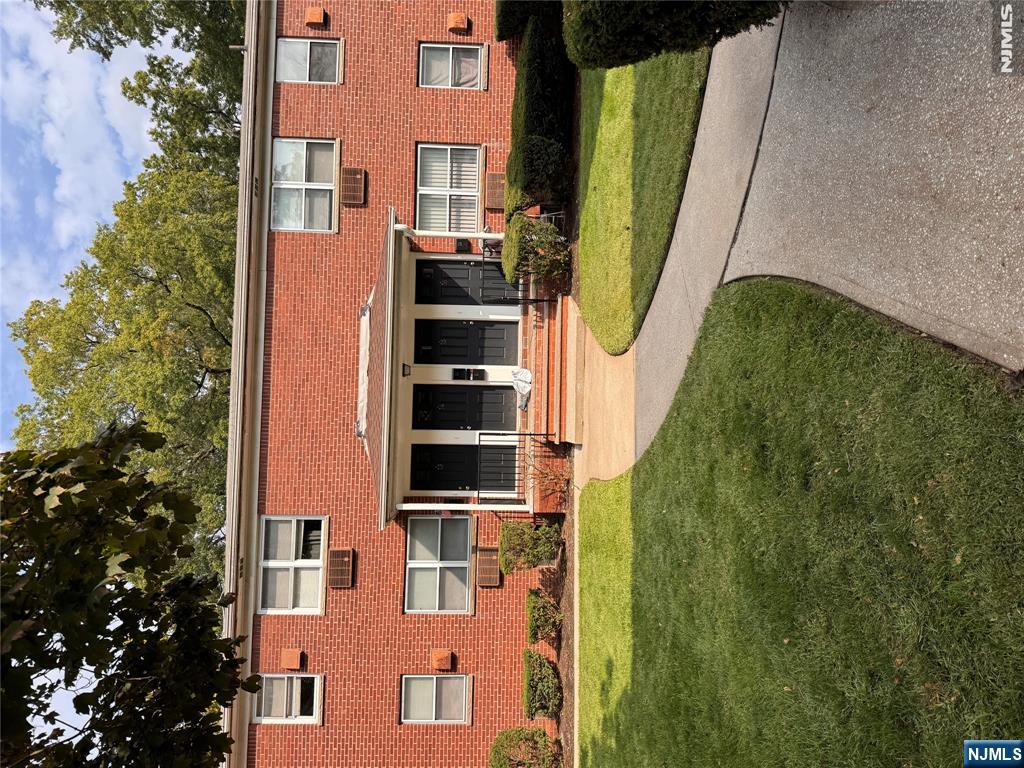 401 W Madison Avenue 27 Property Photo 1